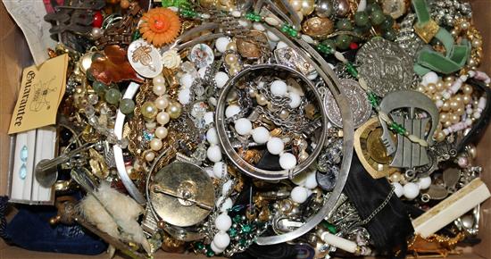 A quantity of mixed costume jewellery including boxes.